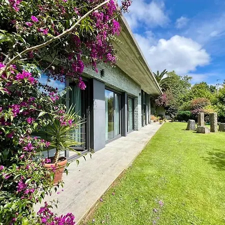 Dream Serenity, Stylish Host * Santa Cruz De Bezana